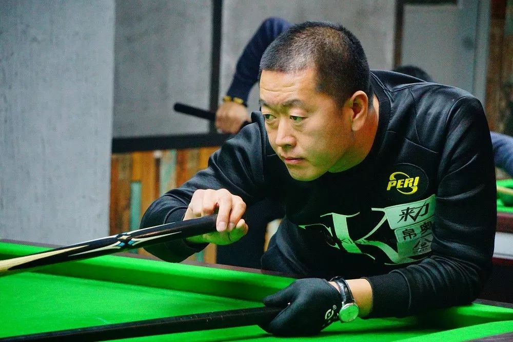 四大中场人 四大中场人