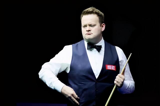 断球或者抢 断球或者抢