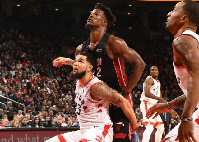 悬念重重背 悬念重重背