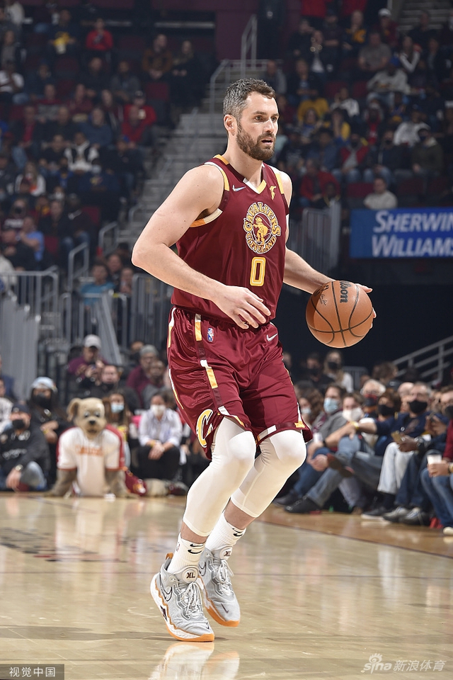 用实际行动 用实际行动