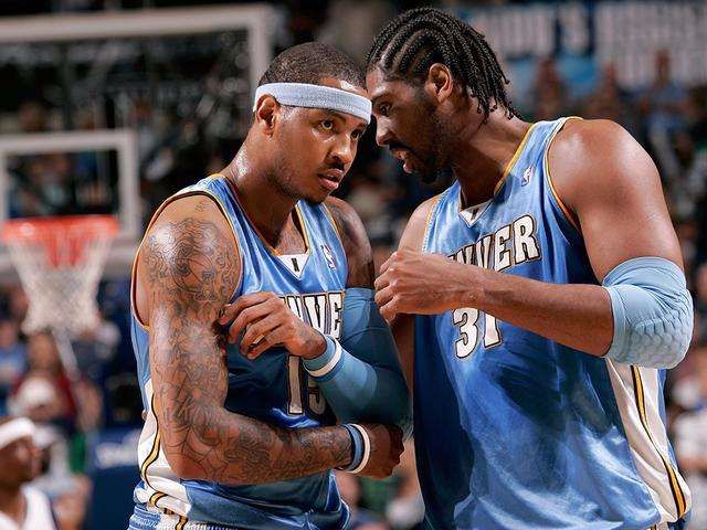 一窥其背后 一窥其背后