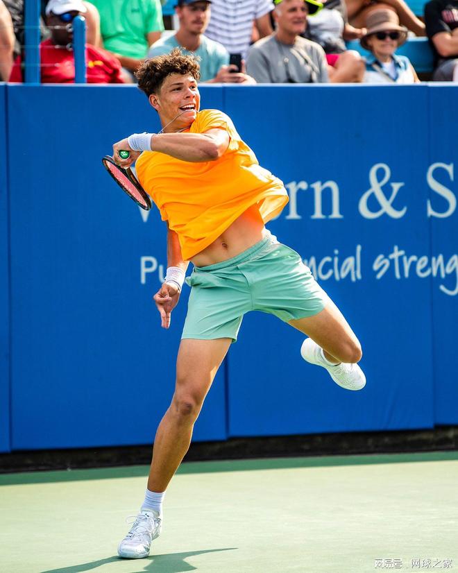 他的网球风 他的网球风