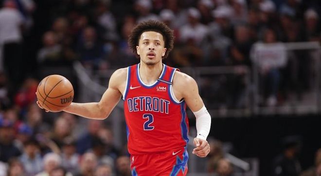 着球队整体 着球队整体